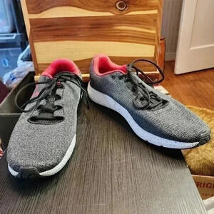 Under Armour UA CHARGED PURSUIT 2 TWIST Men's 14 Running Shoes 3023304-105 EUC